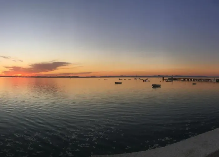 Tangosierraresidences * Алкошети